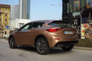 Infiniti Q30 - prova su strada 2016