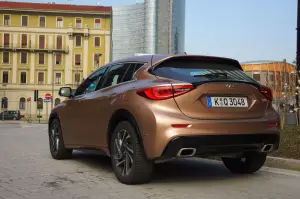 Infiniti Q30 - prova su strada 2016