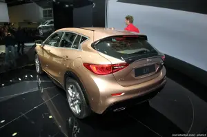 Infiniti Q30 - Salone di Francoforte 2015