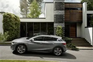 Infiniti Q30 - 10