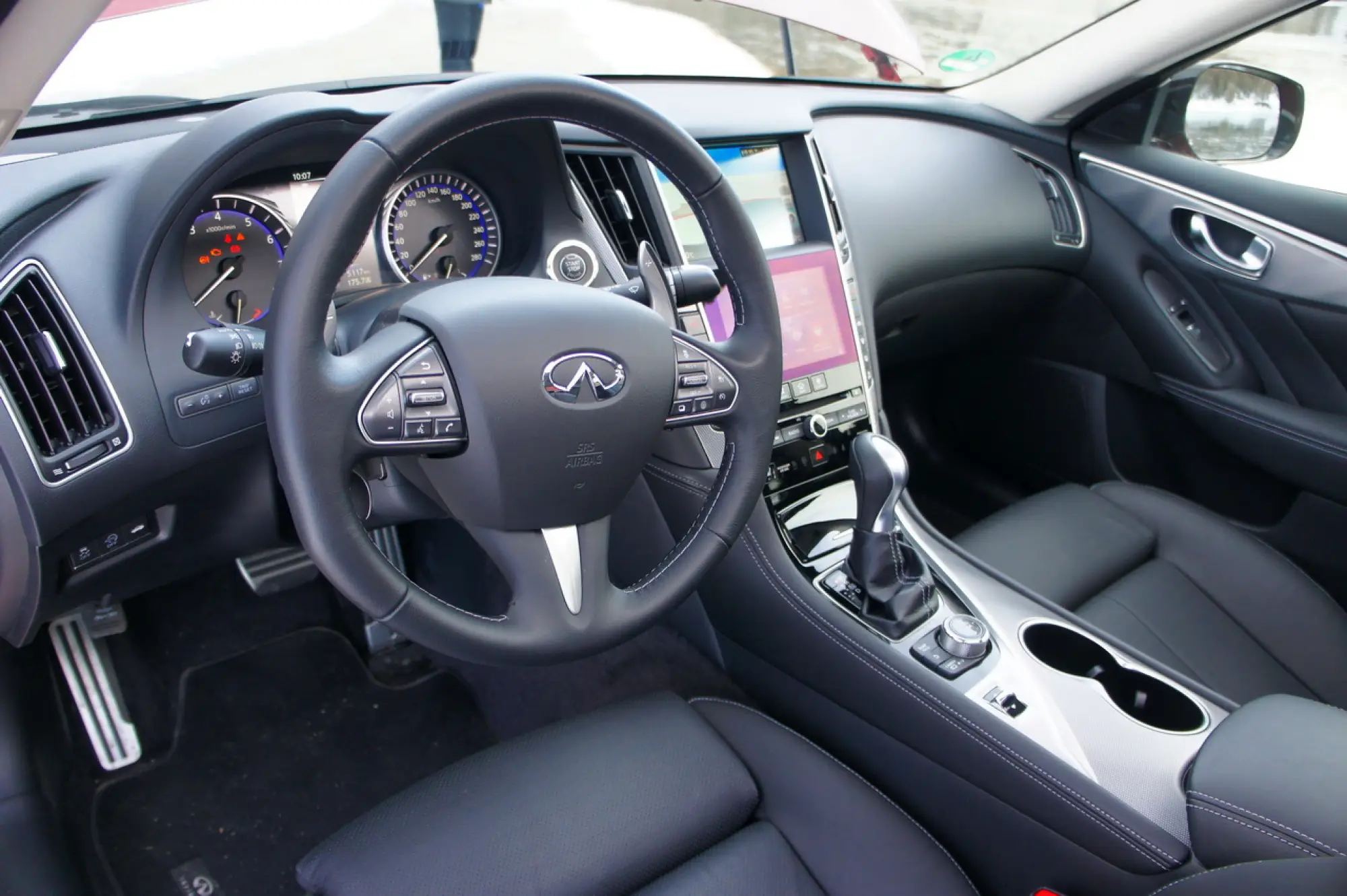 Infiniti Q50 2.0t Prova su strada 2015 - 1