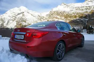 Infiniti Q50 2.0t Prova su strada 2015 - 20