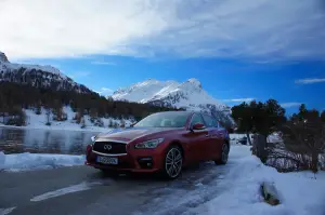 Infiniti Q50 2.0t Prova su strada 2015 - 24