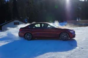 Infiniti Q50 2.0t Prova su strada 2015 - 34
