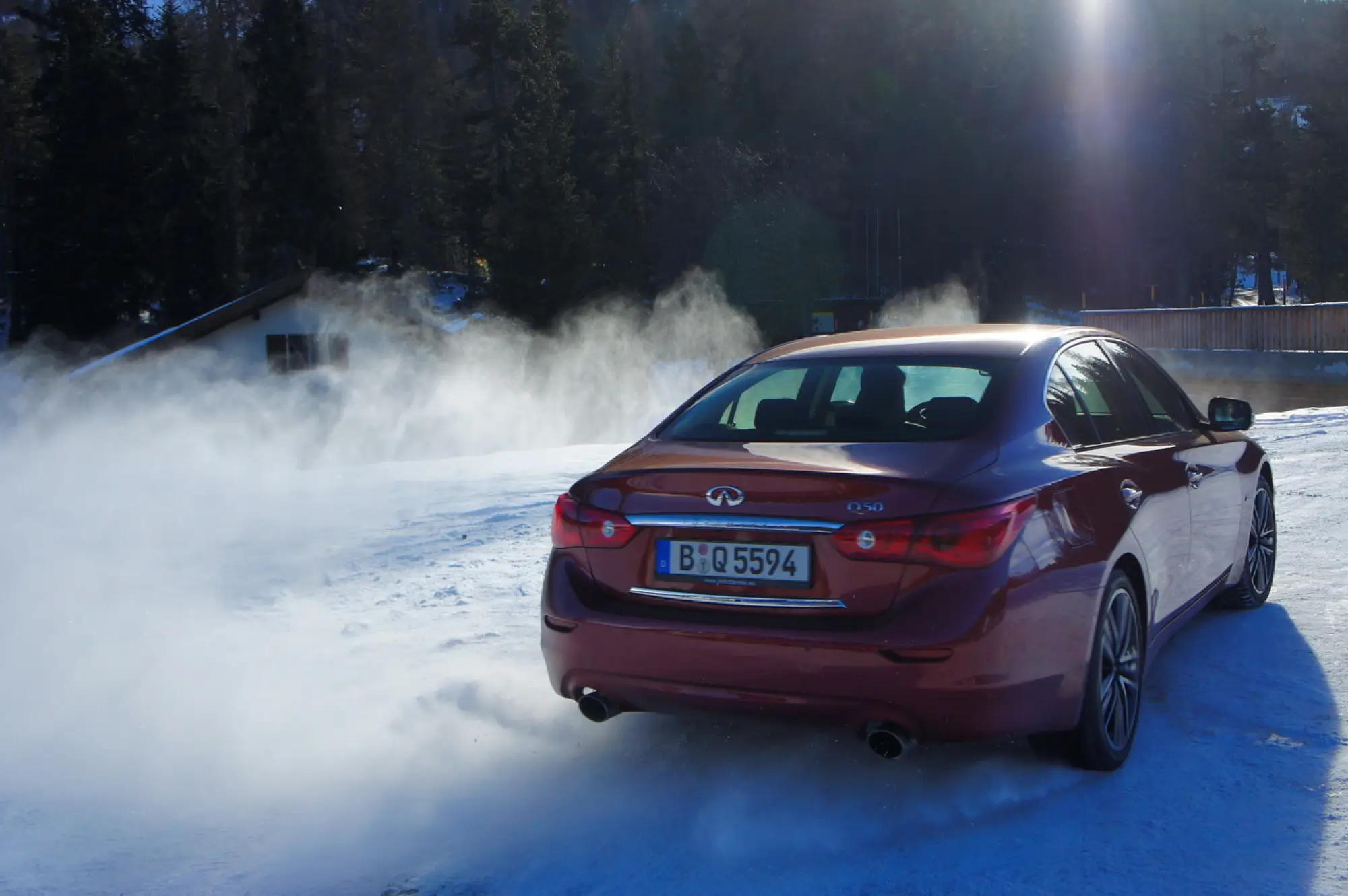 Infiniti Q50 2.0t Prova su strada 2015 - 38