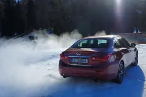 Infiniti Q50 2.0t Prova su strada 2015 - 38