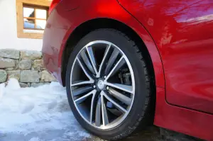 Infiniti Q50 2.0t Prova su strada 2015 - 52