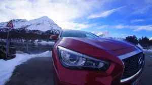 Infiniti Q50 2.0t Prova su strada 2015 - 59