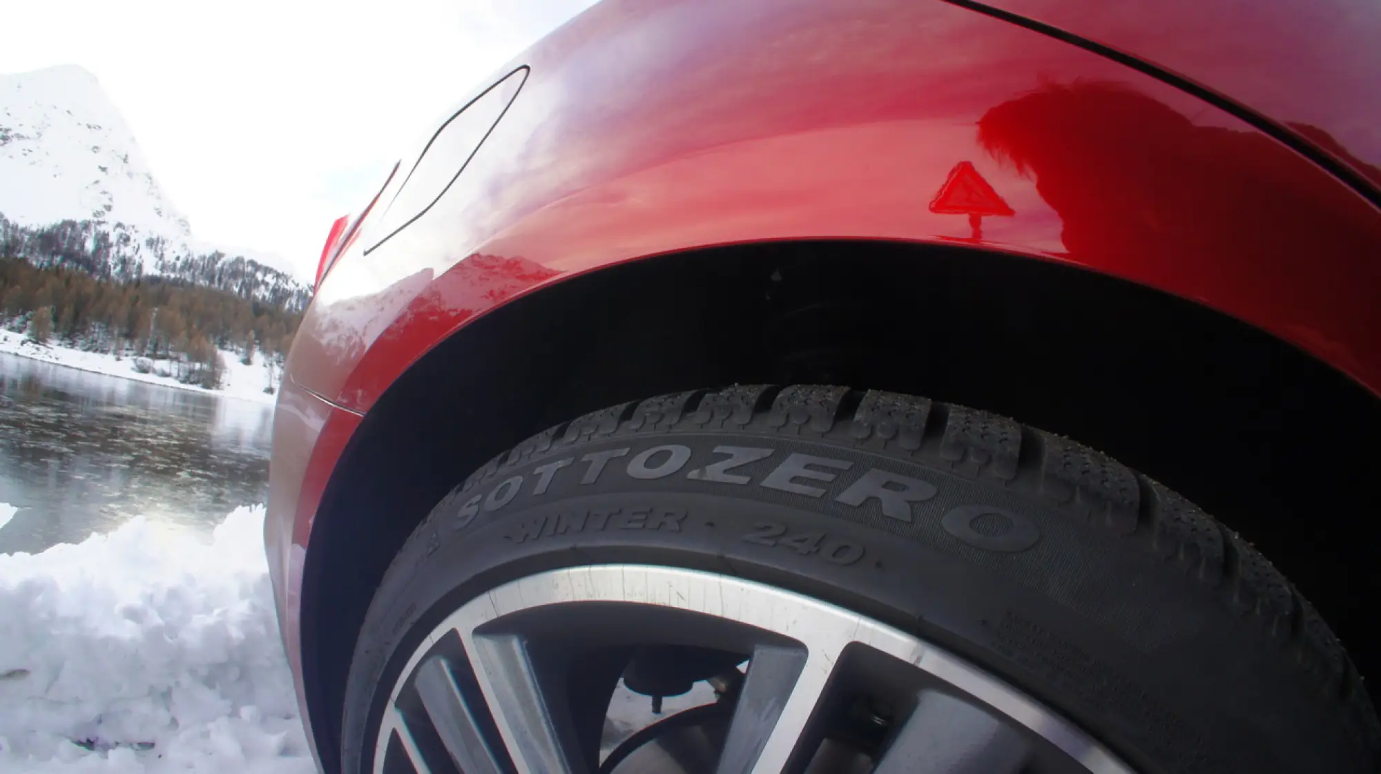 Infiniti Q50 2.0t Prova su strada 2015 - 61