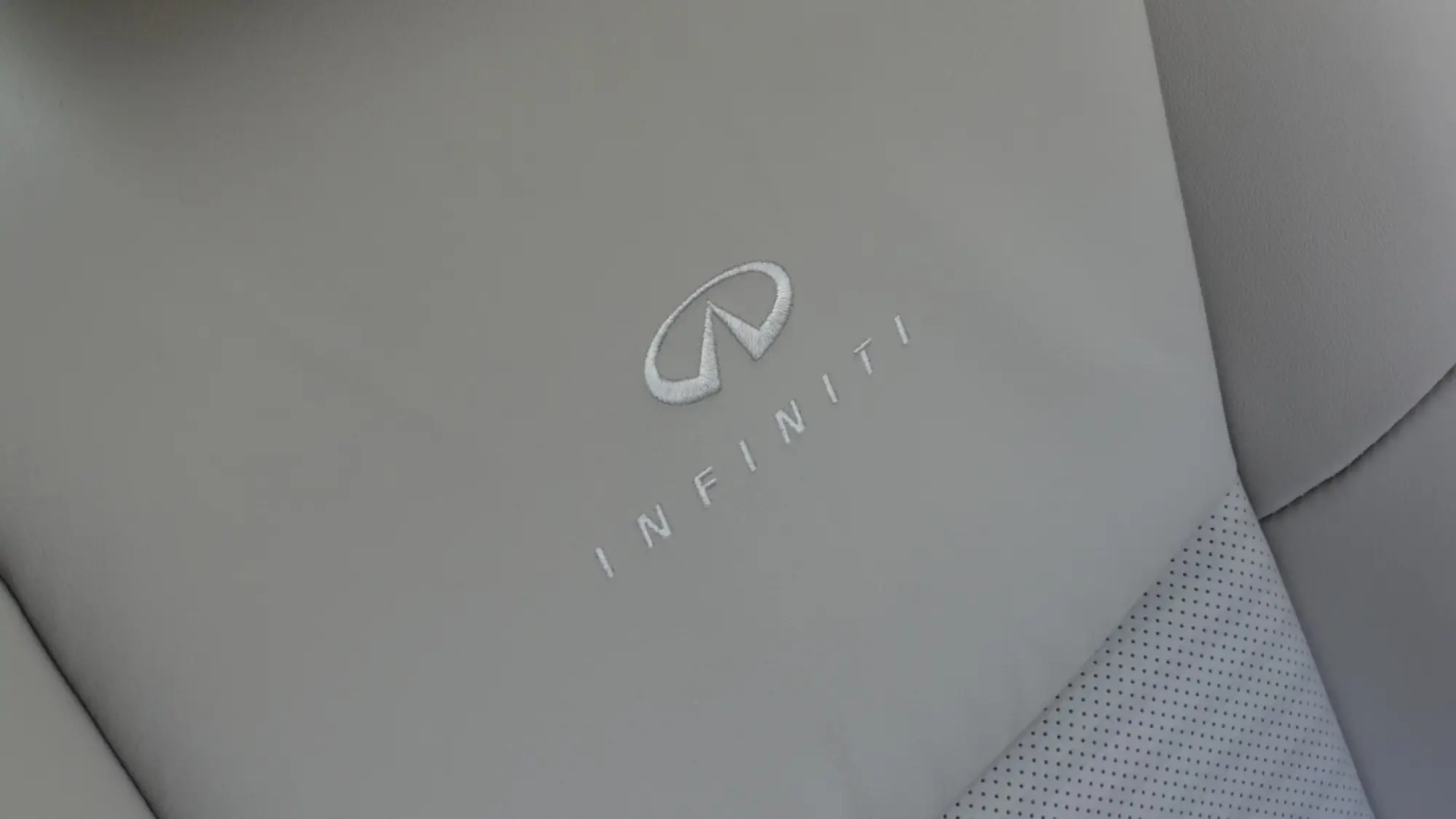 Infiniti Q50 - Primo contatto - 40
