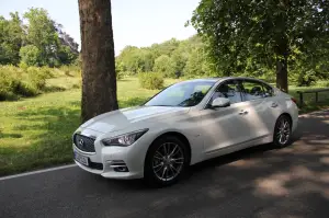 Infiniti Q50 - Prova su strada (2014)