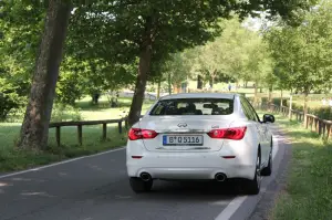 Infiniti Q50 - Prova su strada (2014)