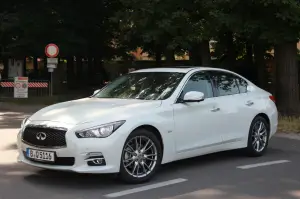 Infiniti Q50 - Prova su strada (2014)