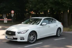 Infiniti Q50 - Prova su strada (2014)