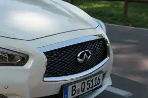 Infiniti Q50 - Prova su strada (2014)