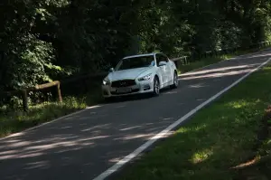 Infiniti Q50 - Prova su strada (2014)