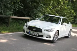 Infiniti Q50 - Prova su strada (2014)