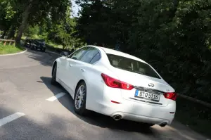 Infiniti Q50 - Prova su strada (2014)