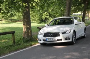 Infiniti Q50 - Prova su strada (2014)