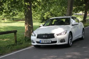 Infiniti Q50 - Prova su strada (2014)