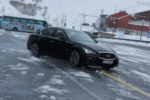 Infiniti Q50S AWD - Prova su strada 2014