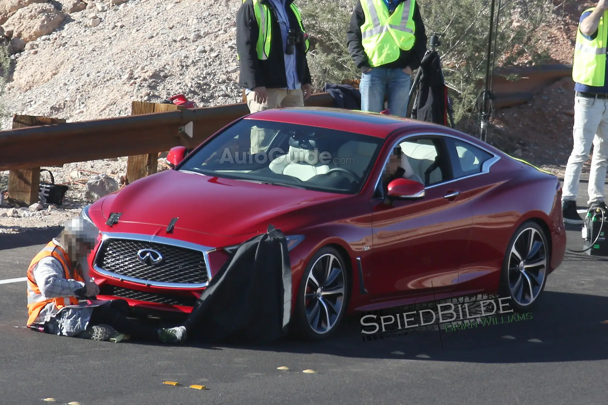 Infiniti Q60 - Foto spia 25-11-2015 - 3