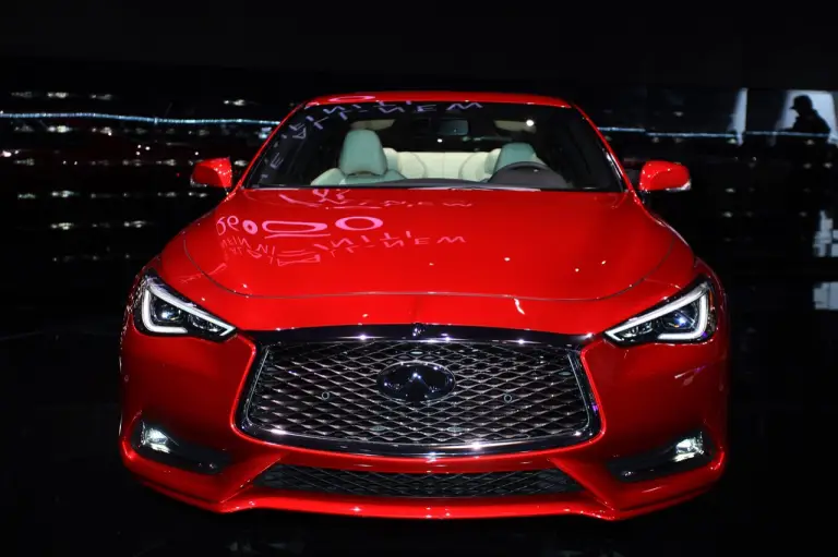 Infiniti Q60 LIVE - Salone di Detroit 2016 - 3