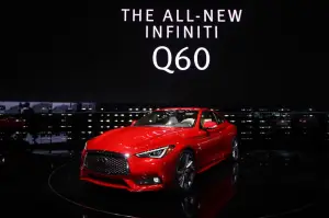 Infiniti Q60 LIVE - Salone di Detroit 2016