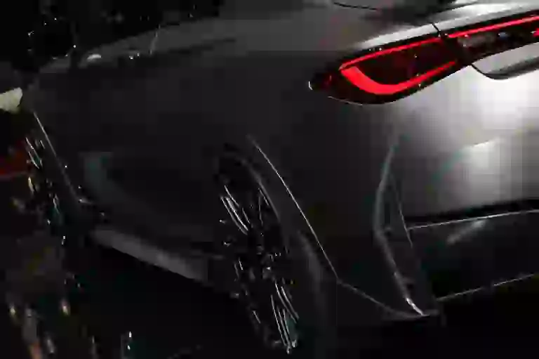 Infiniti Q60 Project Black S Foto Live - Salone di Ginevra 2017 - 3