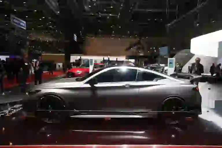 Infiniti Q60 Project Black S Foto Live - Salone di Ginevra 2017 - 10