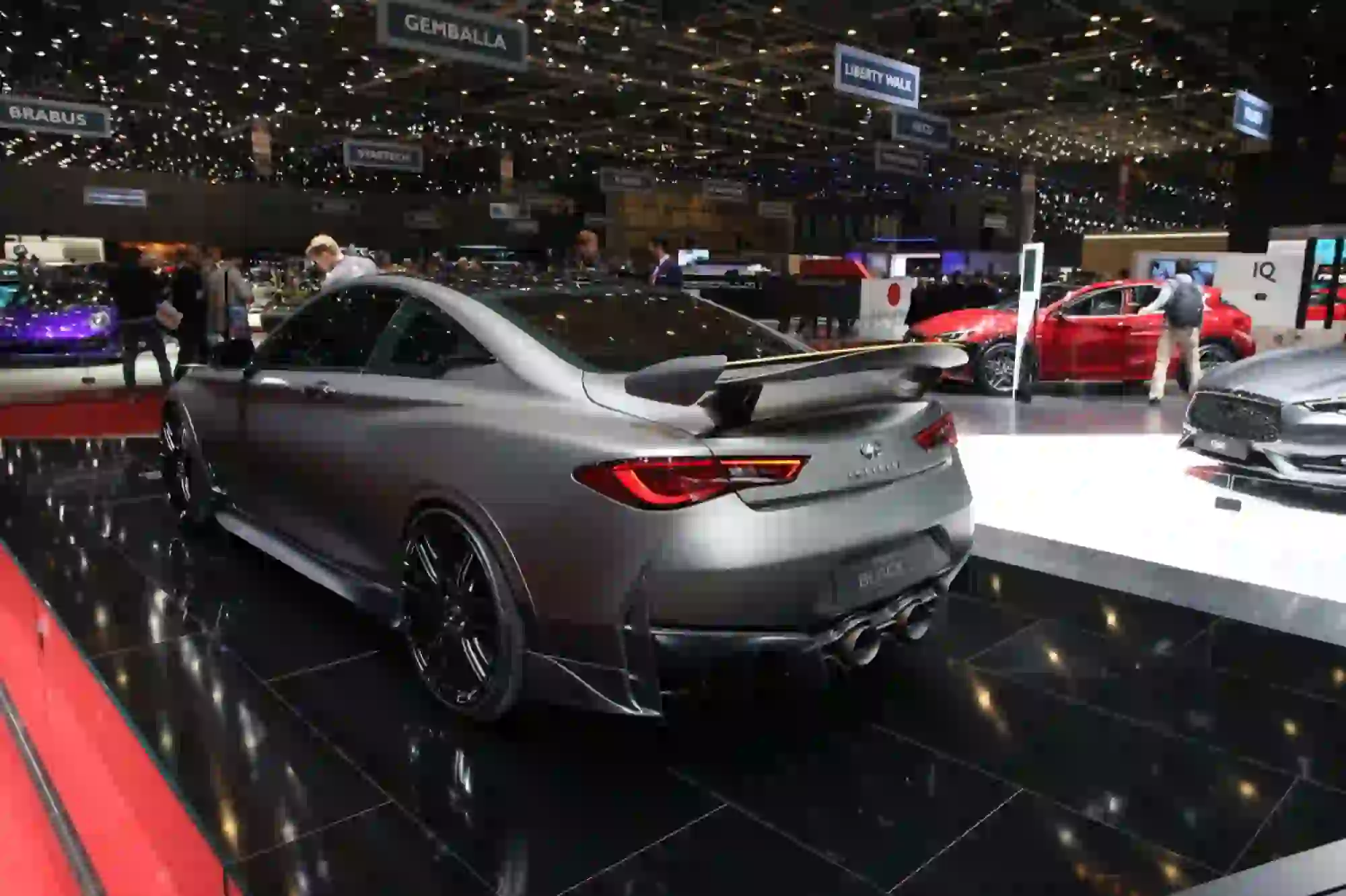 Infiniti Q60 Project Black S Foto Live - Salone di Ginevra 2017 - 11