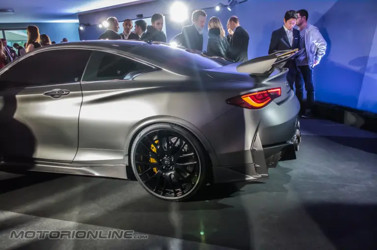 Infiniti Q60 Project Black S - Salone di Ginevra 2017 - 2