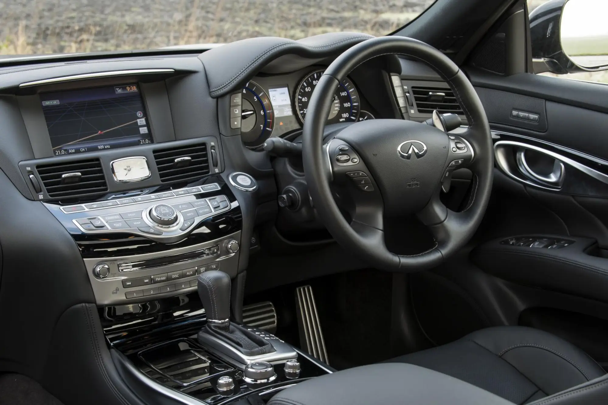 Infiniti Q70 2015 - 45