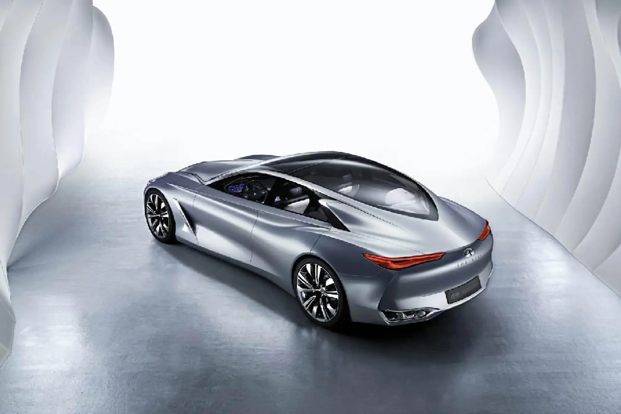 Infiniti Q80 Inspiration Concept - 27