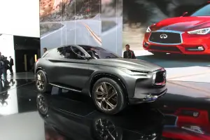 Infiniti QX Inspiration - Salone di Parigi 2016