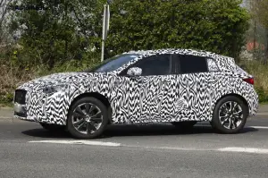 Infiniti QX30 2016 - Foto spia 21-04-2015