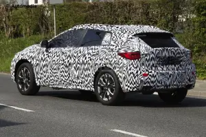 Infiniti QX30 2016 - Foto spia 21-04-2015