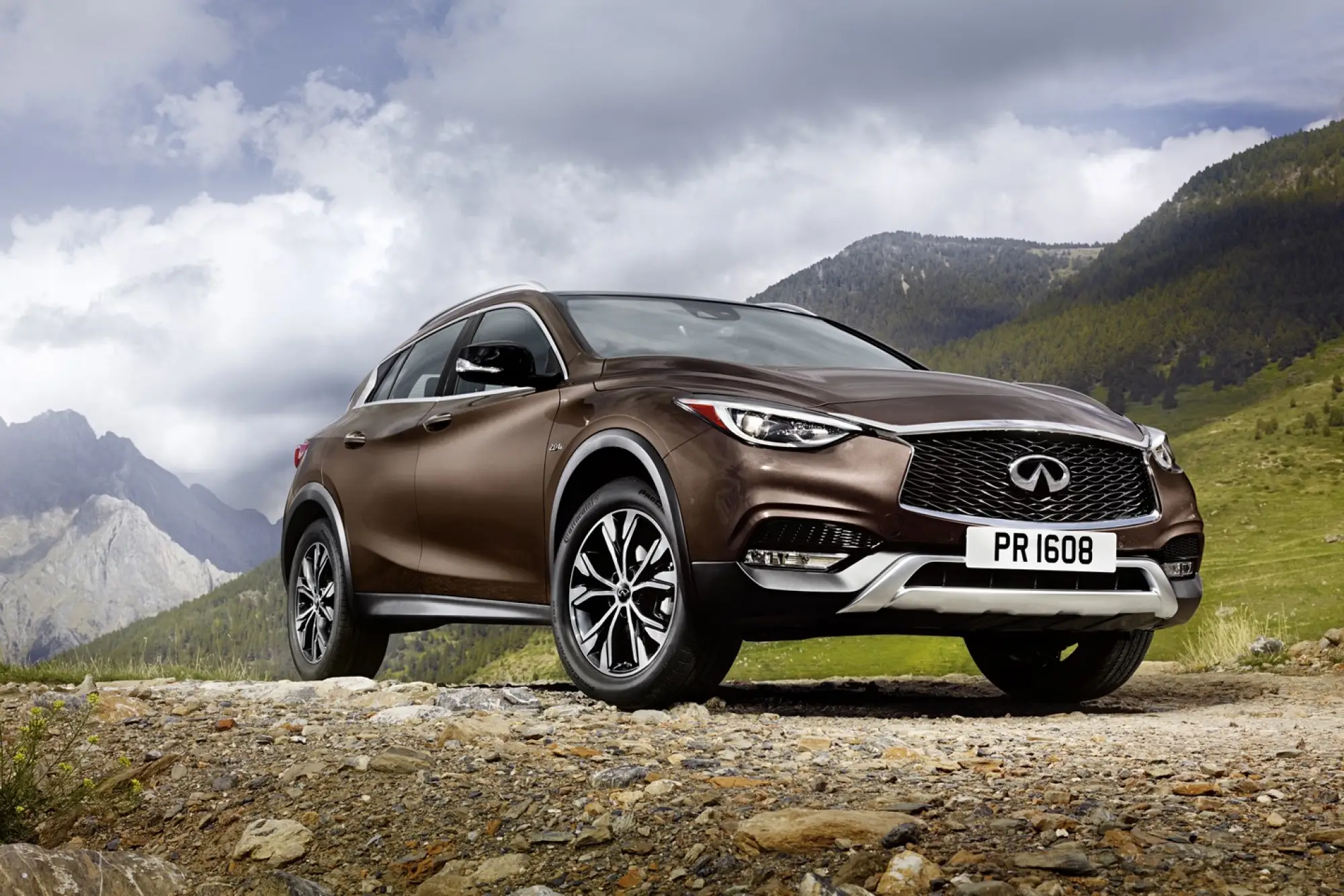 Infiniti QX30 - 14