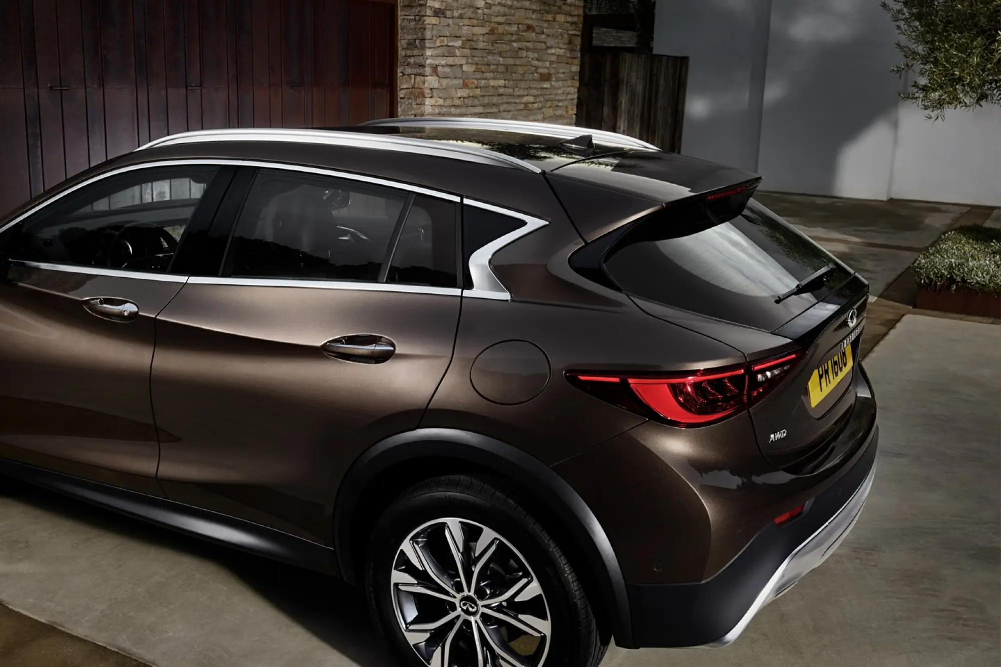 Infiniti QX30 - 30
