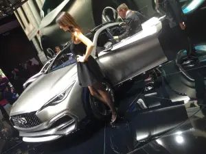 Infiniti QX30 Concept - Salone di Ginevra 2015