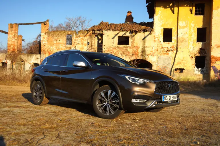 Infiniti QX30 - Prova su Strada 2017 - 5