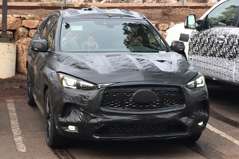 Infiniti QX50 2018 - foto spia - 4