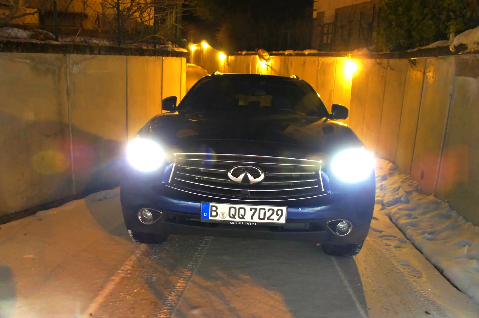 Infiniti QX70 3.7 S - Prova su strada 2015 - 1