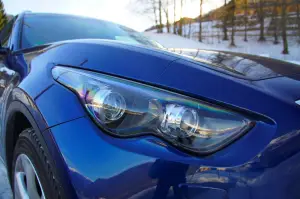 Infiniti QX70 3.7 S - Prova su strada 2015