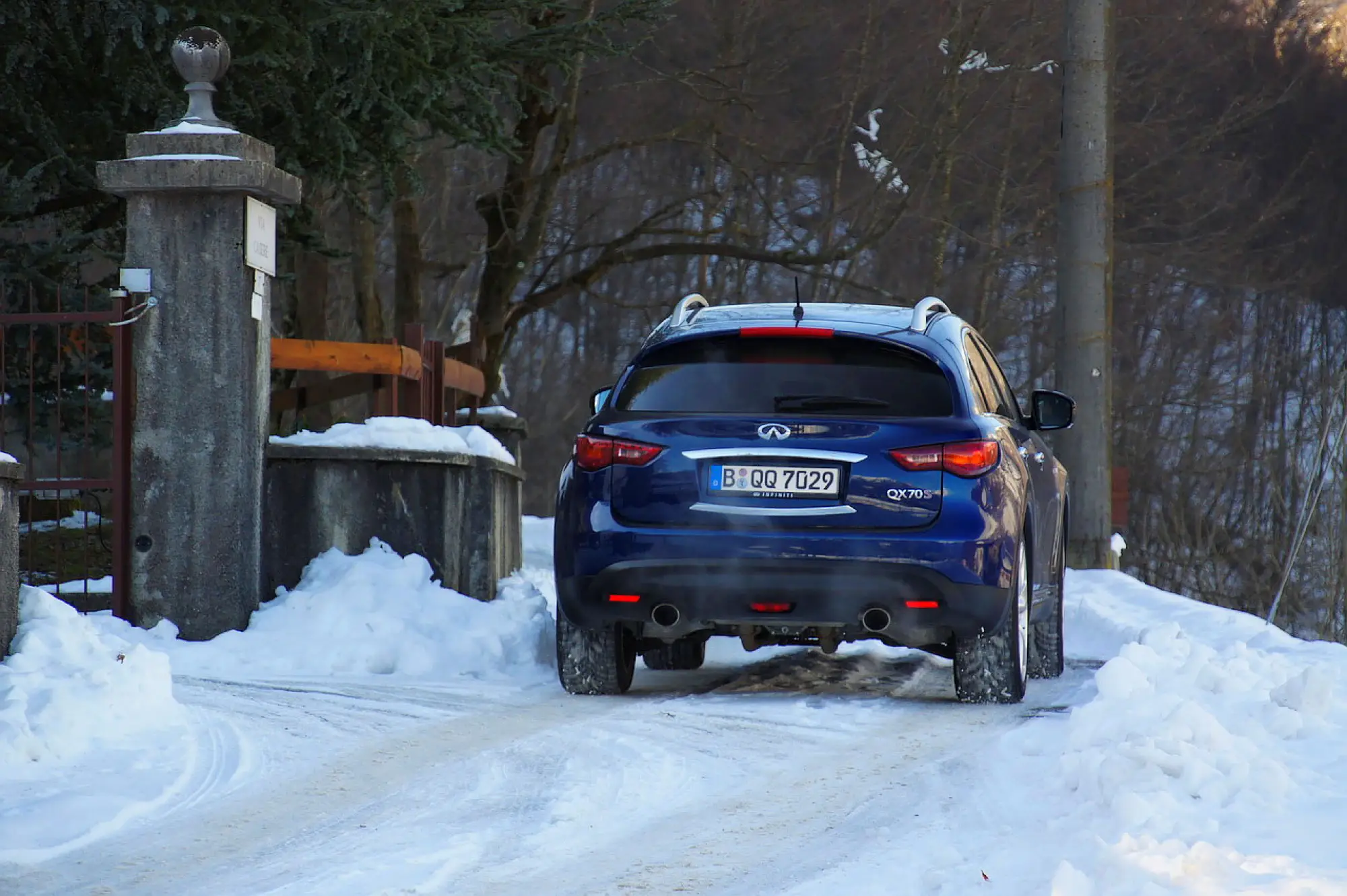 Infiniti QX70 3.7 S - Prova su strada 2015 - 52