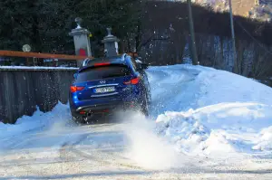 Infiniti QX70 3.7 S - Prova su strada 2015