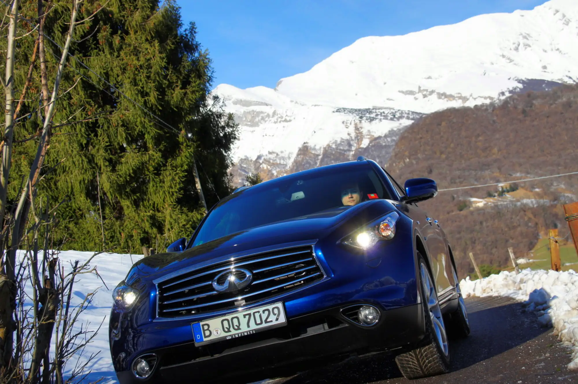 Infiniti QX70 3.7 S - Prova su strada 2015 - 70