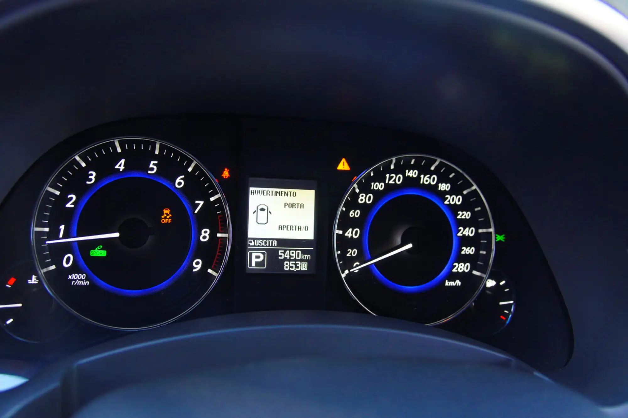 Infiniti QX70 3.7 S - Prova su strada 2015 - 90