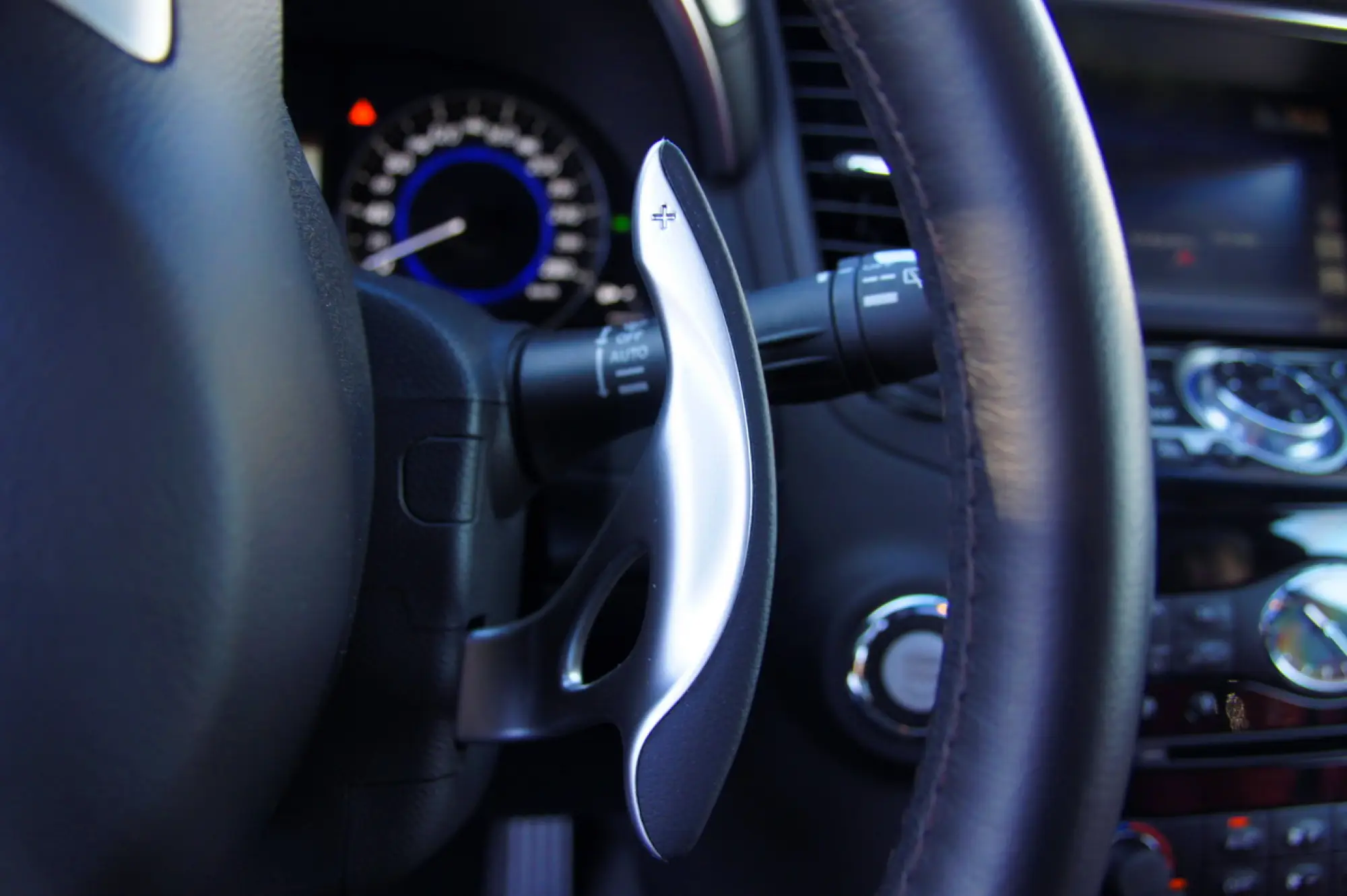 Infiniti QX70 3.7 S - Prova su strada 2015 - 93