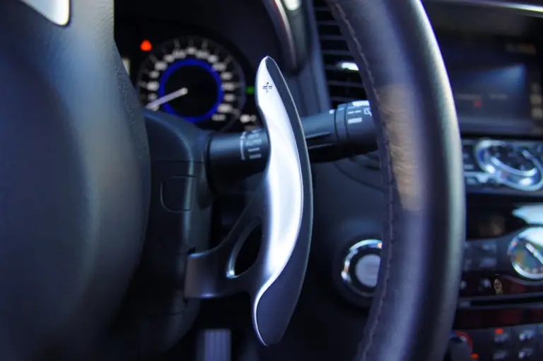 Infiniti QX70 3.7 S - Prova su strada 2015 - 93